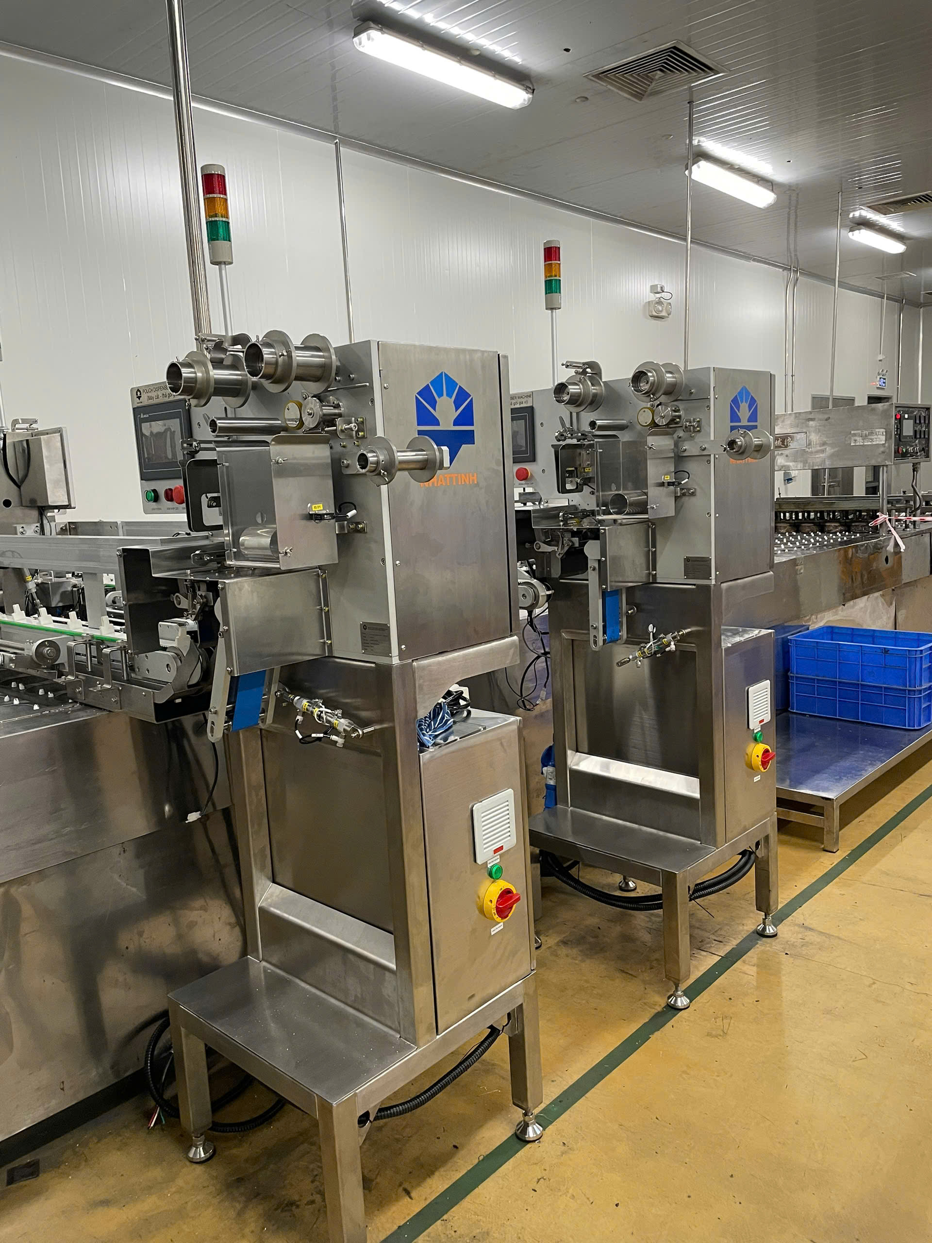 MÁY DISPENSER CẮT CẤP GÓI GIA VỊ DẠNG DÂY LIỀN CHO DÂY CHUYỀN SẢN XUẤT MÌ TÔ MÌ LY